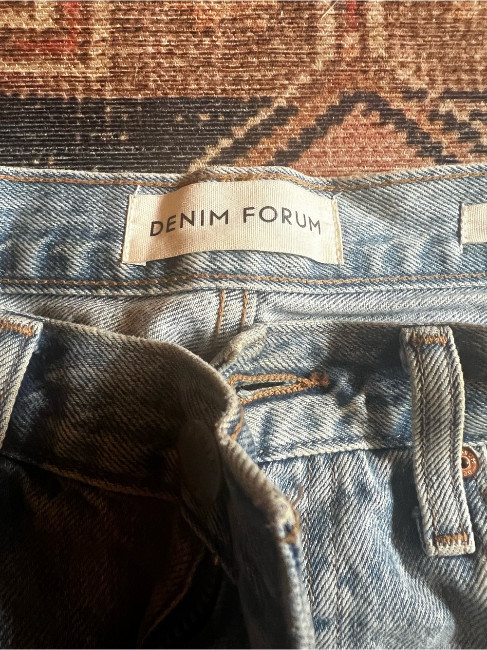 Aritizia Denim Forum Gia High-rise Carrot Jeans - Picture 2 of 5